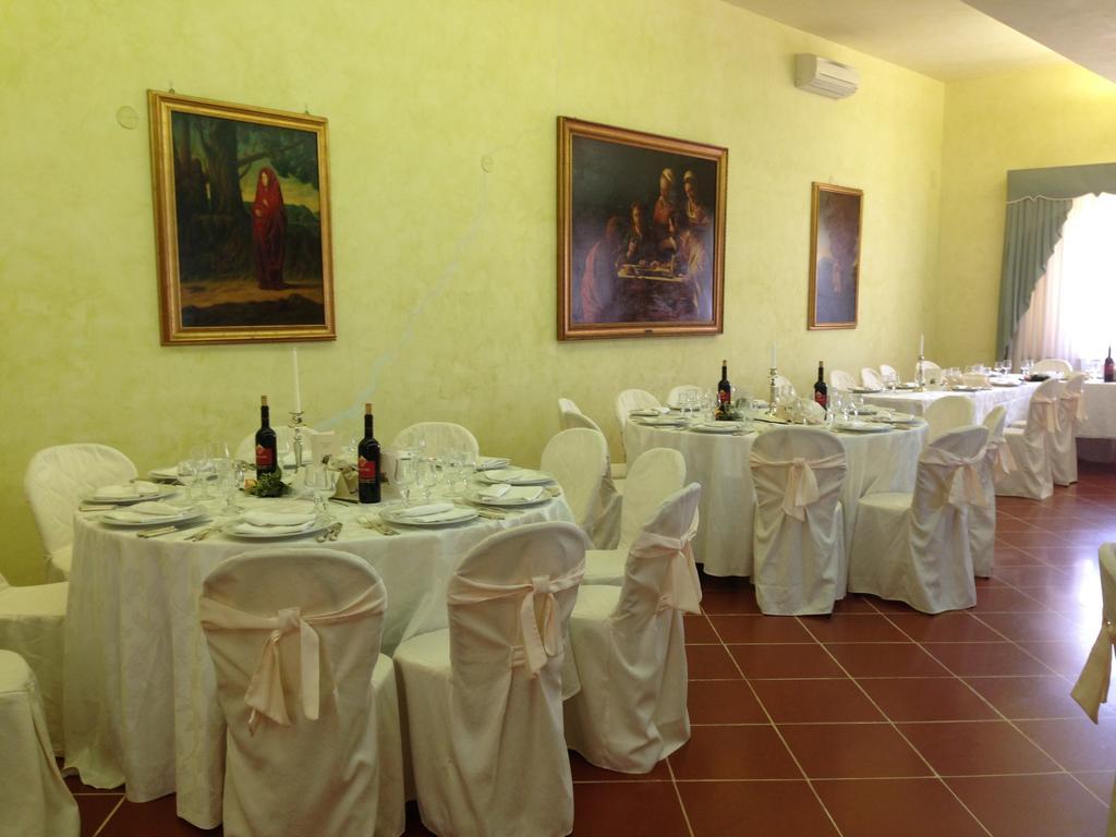 Castello D'Abruzzo Hotel Ripa Teatina ภายนอก รูปภาพ
